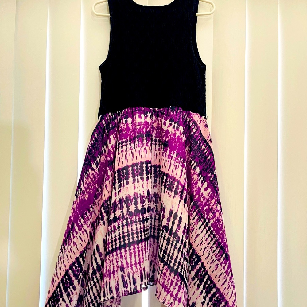 Knitworks, GIRLS Navy Blue w/Purple Asymmetrical design, Size 10